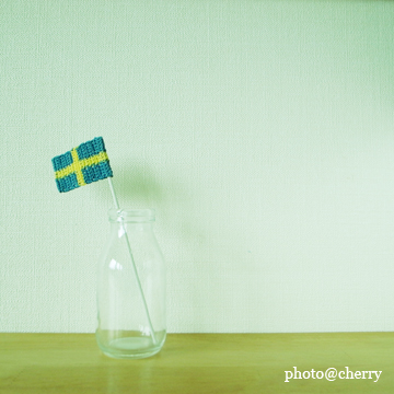 スウェーデン国旗＆瓶.jpg